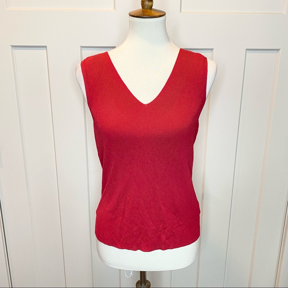 Worthingron Vneck red sleeveless tank size medium